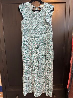 Floral Smocked Midi Dress in Green and White